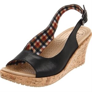NWT Women's Crocs Leather Slingback Wedge Size 9 RETIRED STYLE